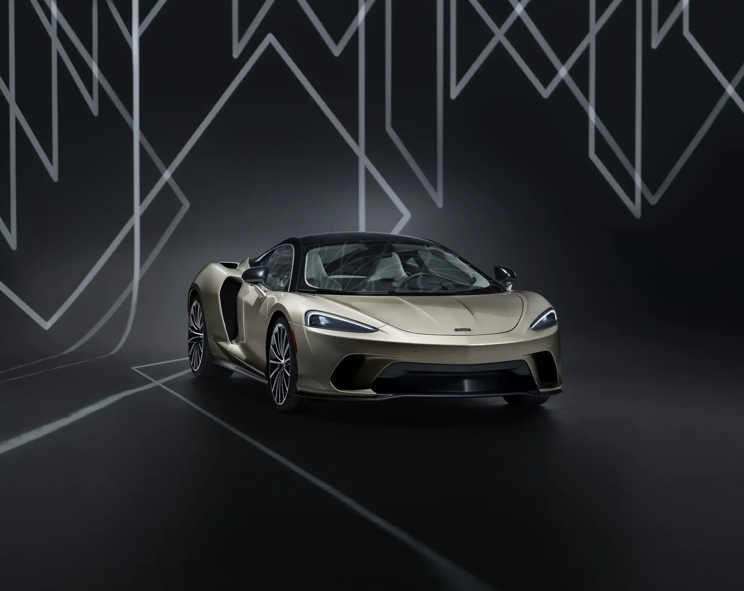 McLaren GT, Supercar Nyaman dengan Ruang Bagasi Luas dan Tenaga 620 PS